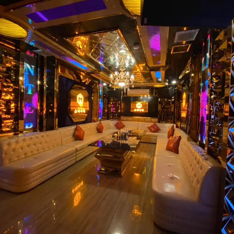 bespoke travel – women girl trips - hens night - birthday trip – VIP nightlife experiences - curated nightlife experiences - private nightlife concierge - Ho Chi Minh City – Elysian Escapades